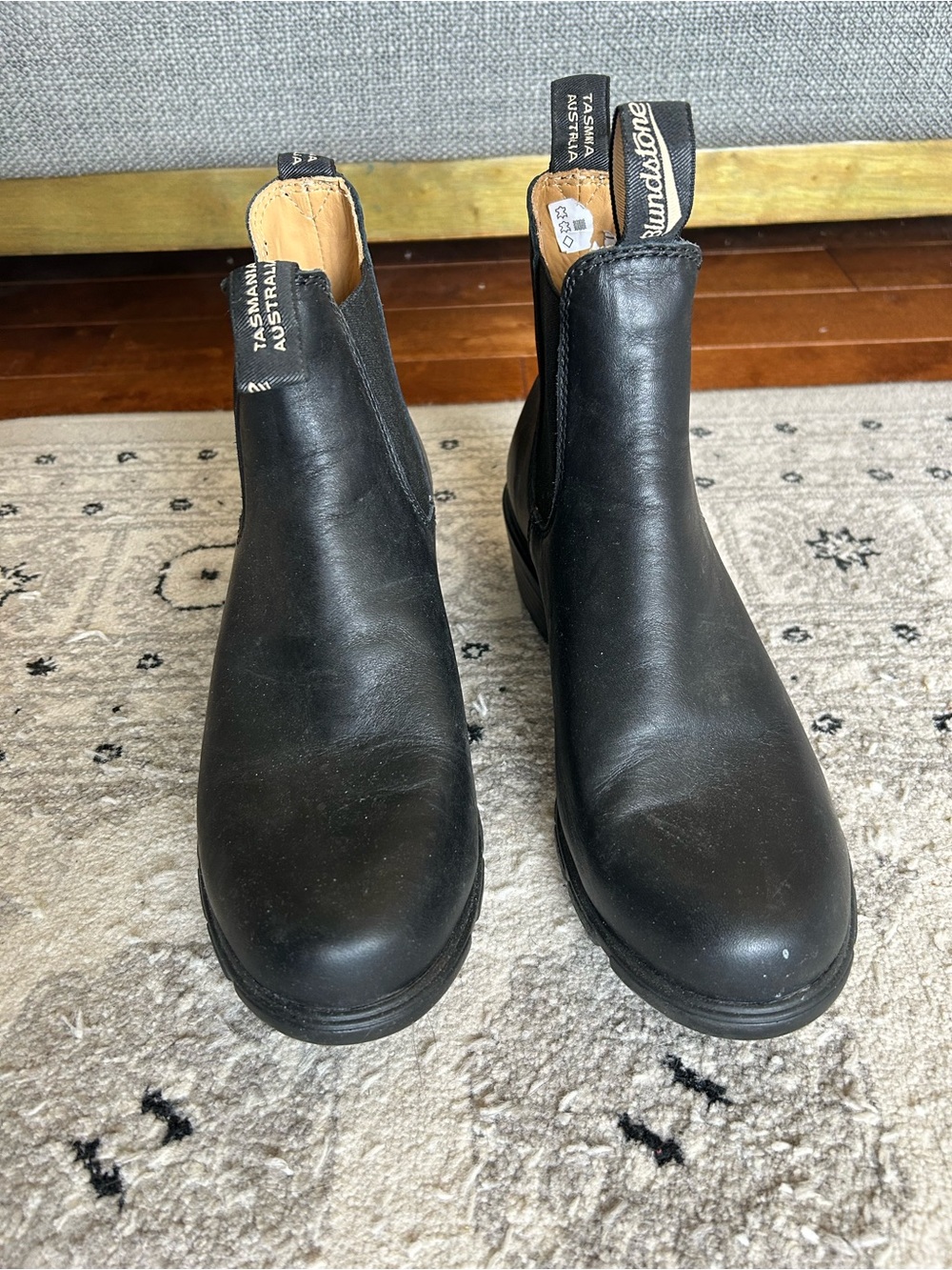 Blundstone Black Leather Chelsea boots